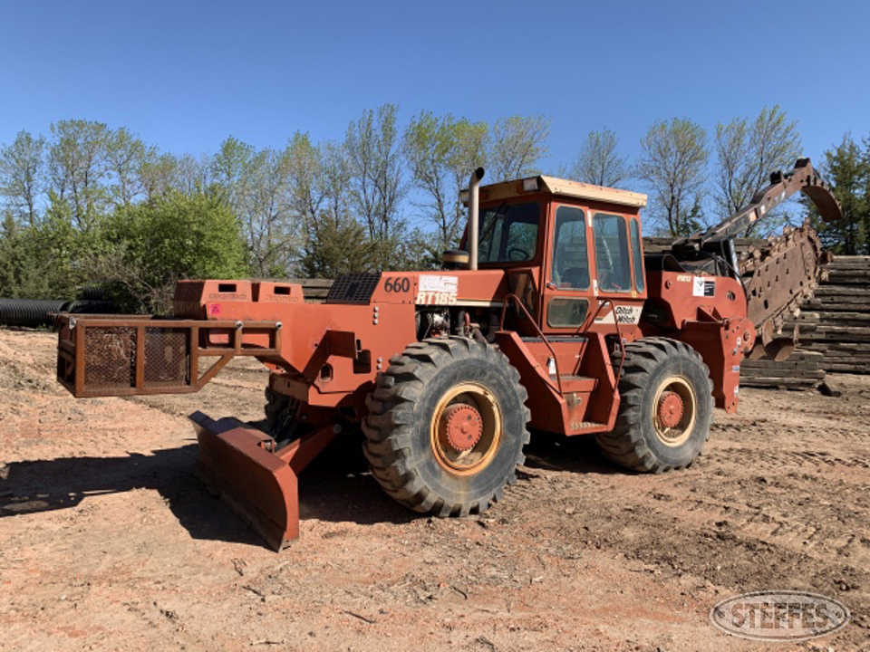 2000 Ditch Witch RT185